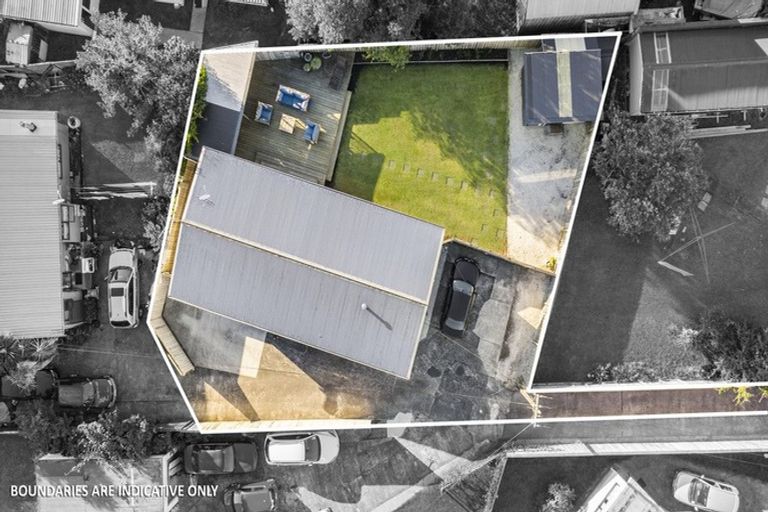 Photo of property in 1/248 Birkdale Road, Birkdale, Auckland, 0626