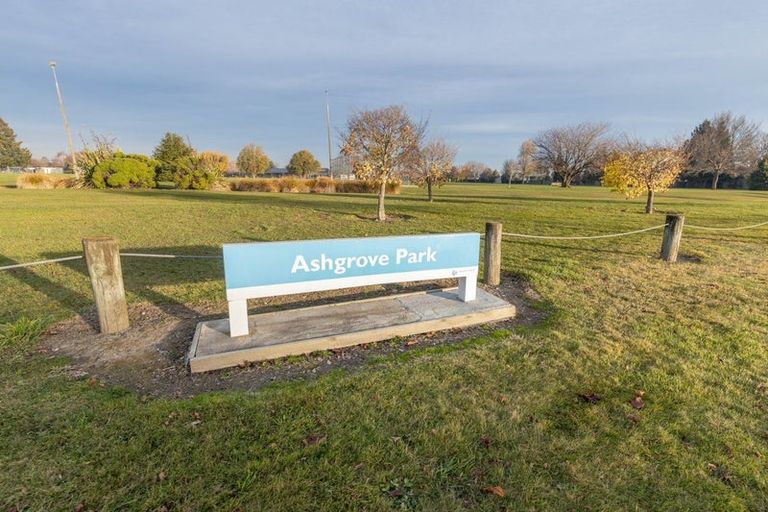 Photo of property in 3 Windsor Court, Rangiora, 7400