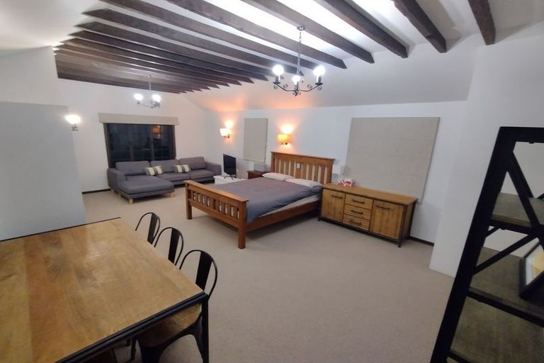 Photo of property in 19 Torwood Road, Khandallah, Wellington, 6035