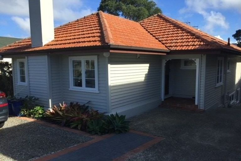 Photo of property in 34 Hastings Parade, Devonport, Auckland, 0624