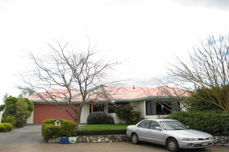 Photo of property in 14 Penlington Place, Havelock North, 4130