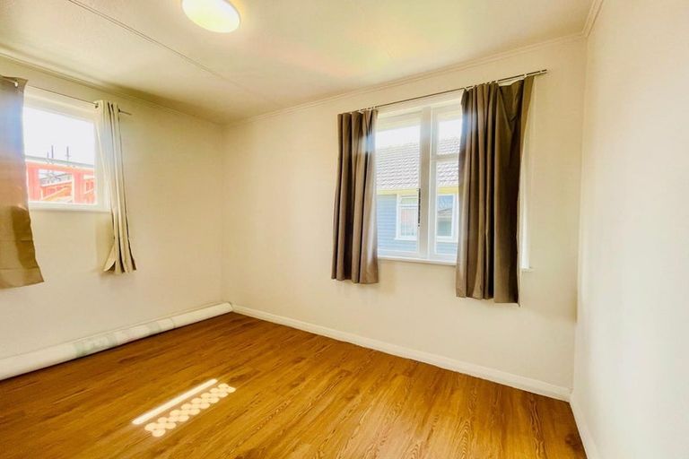 Photo of property in 18 Arimu Road, Papakura, 2110