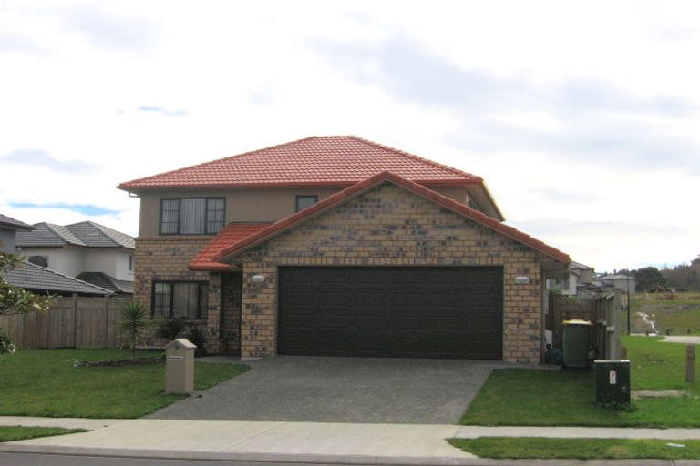 Photo of property in 26 Coachman Drive, Flat Bush, Auckland, 2016