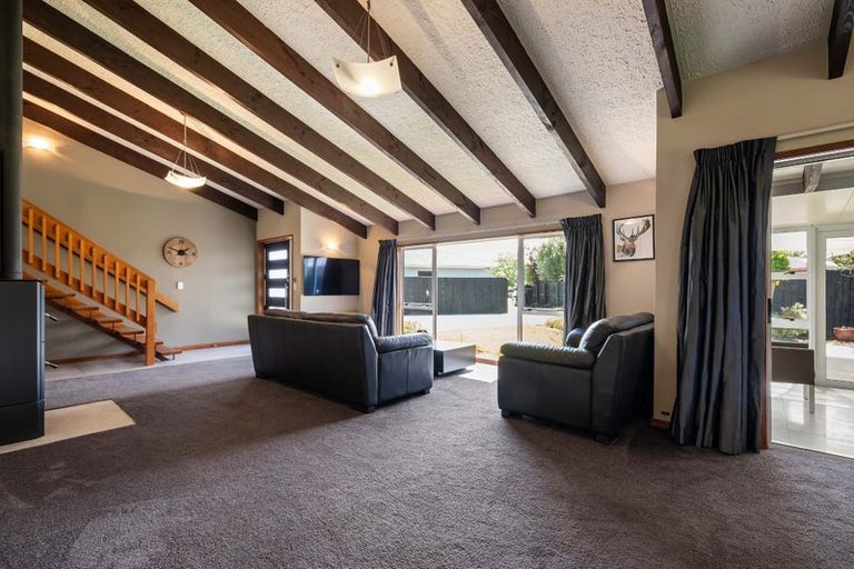 Photo of property in 9a Seneca Place, Burwood, Christchurch, 8083