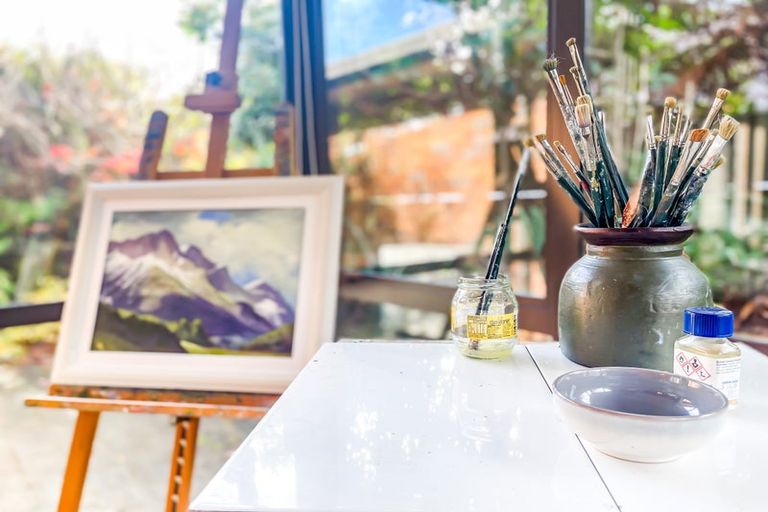 Photo of property in 1 Manu Grove, Waikanae, 5036