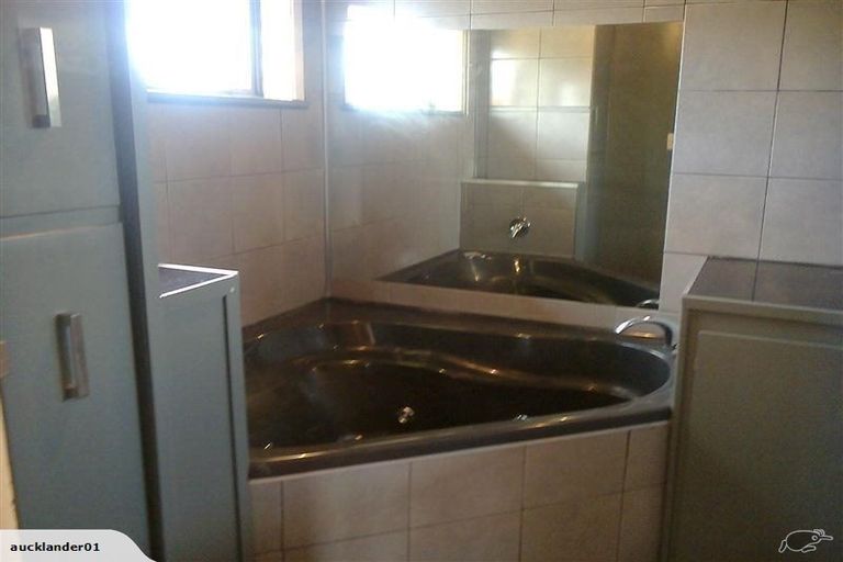 Photo of property in 172 Queen Street, Pukekohe, 2120