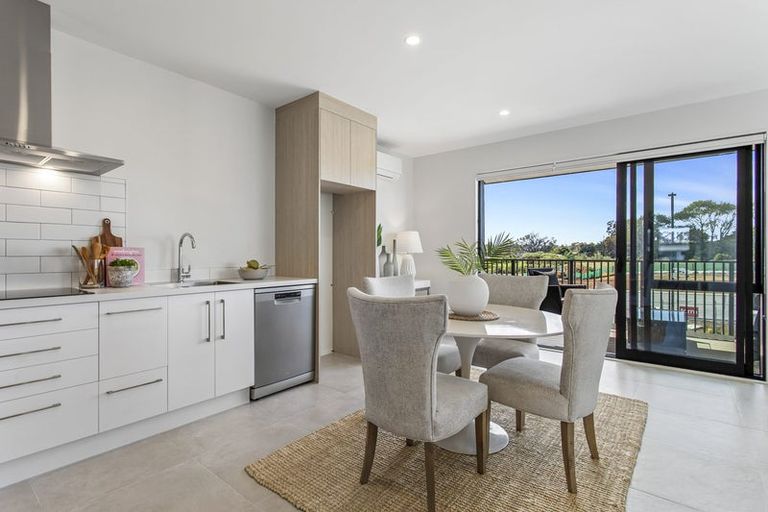 Photo of property in 1 Tana Way, Manurewa, Auckland, 2102
