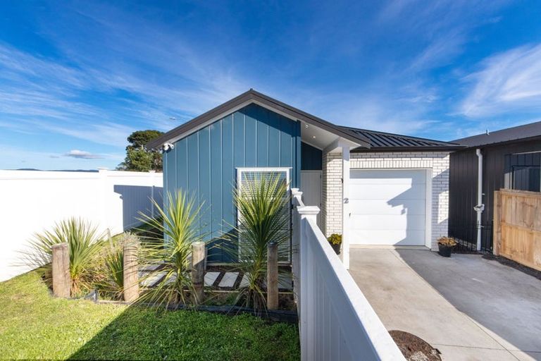 Photo of property in 2 Morus Road, Massey, Auckland, 0614