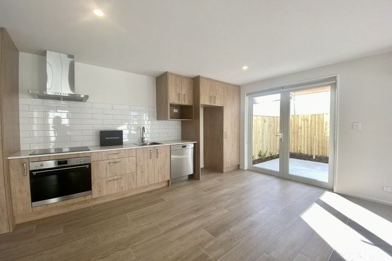 Photo of property in 2/87 Barbour Street, Waltham, Christchurch, 8011
