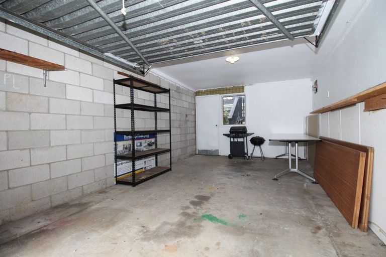 Photo of property in 2/14 Taonui Street, Rosehill, Papakura, 2113