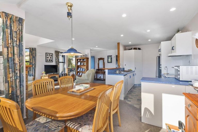 Photo of property in 4-u1 Richard Street, Titahi Bay, Porirua, 5022