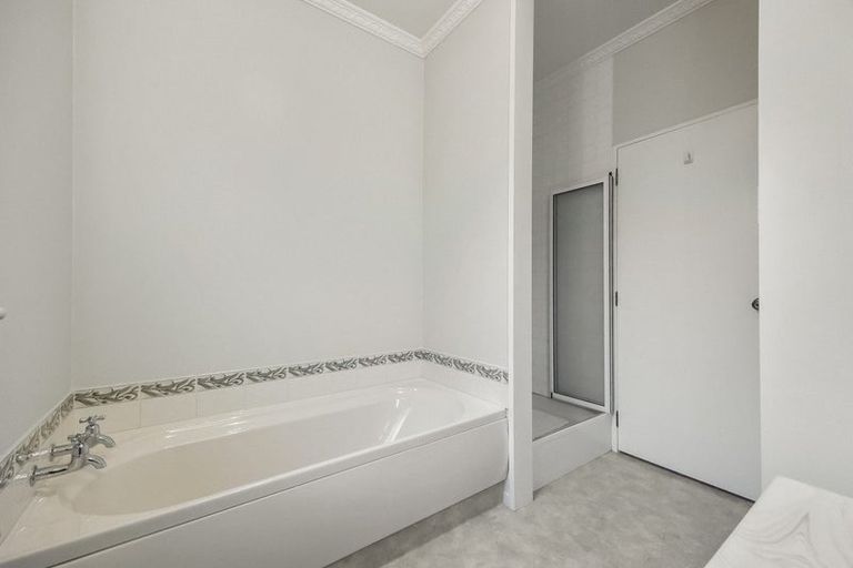 Photo of property in 231 Bay View Road, Saint Clair, Dunedin, 9012