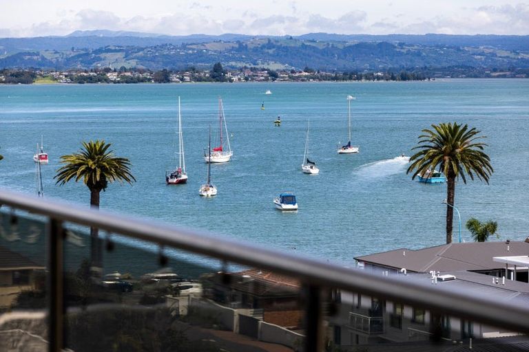 Photo of property in 21 Maunganui Road, Mount Maunganui, 3116
