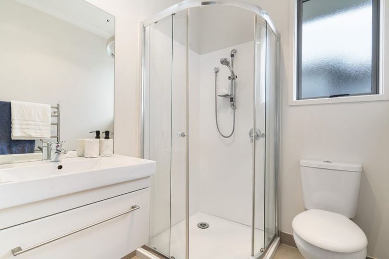 Photo of property in 5 Tee Point, Red Beach, 0932