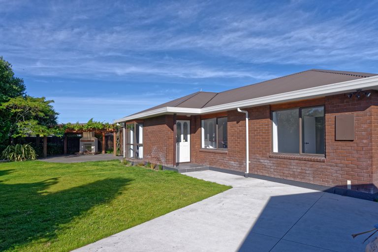 Photo of property in 36 Kirsten Place, Parklands, Christchurch, 8083