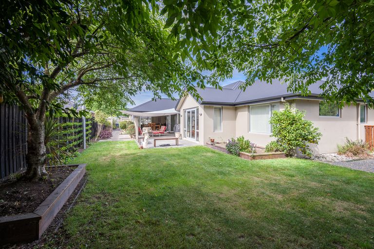 Photo of property in 7 Cairnbrae Drive, Prebbleton, 7604