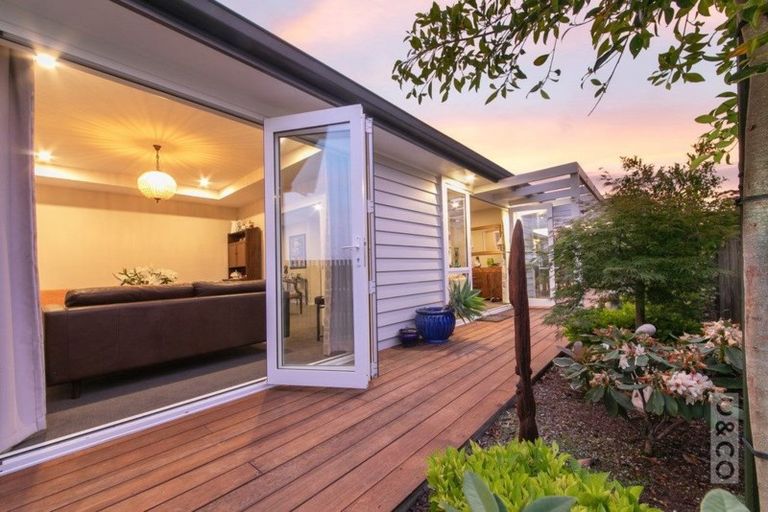 Photo of property in 23 Dida Park Drive, Kumeu, 0810