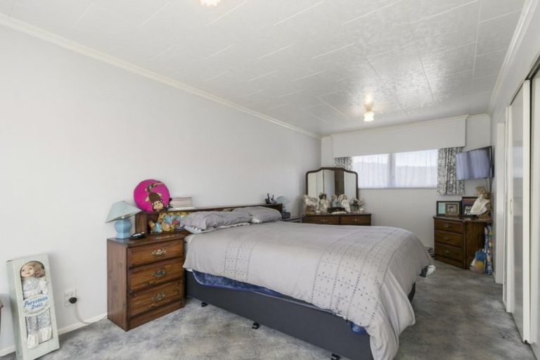 Photo of property in 20 Manurewa Grove, Wainuiomata, Lower Hutt, 5014