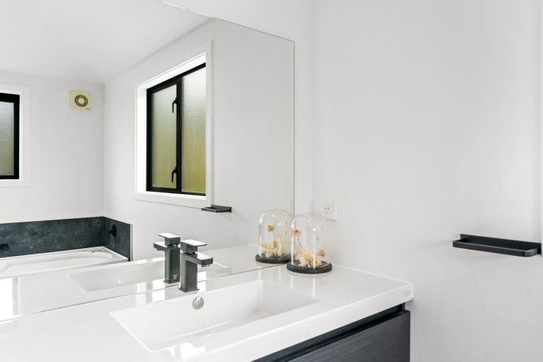 Photo of property in 77b Meadowstone Drive, Wanaka, 9305