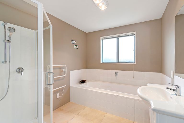 Photo of property in 7 Cairnbrae Drive, Prebbleton, 7604