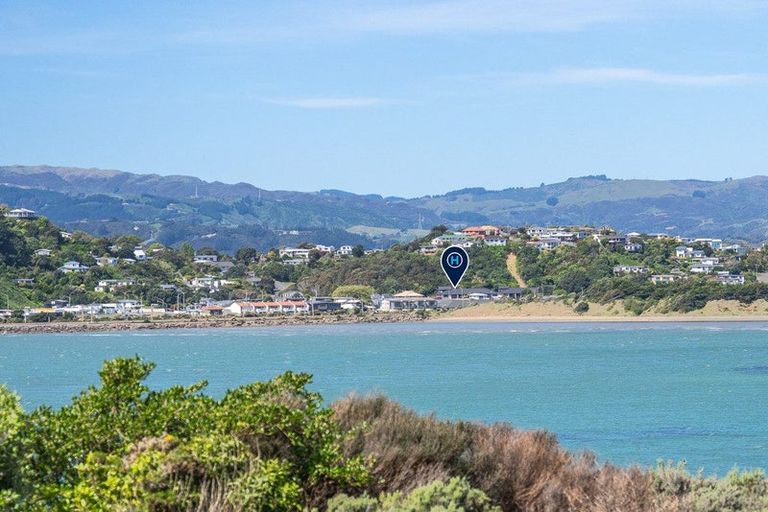 Photo of property in 4/24 Acheron Road, Paremata, Porirua, 5026