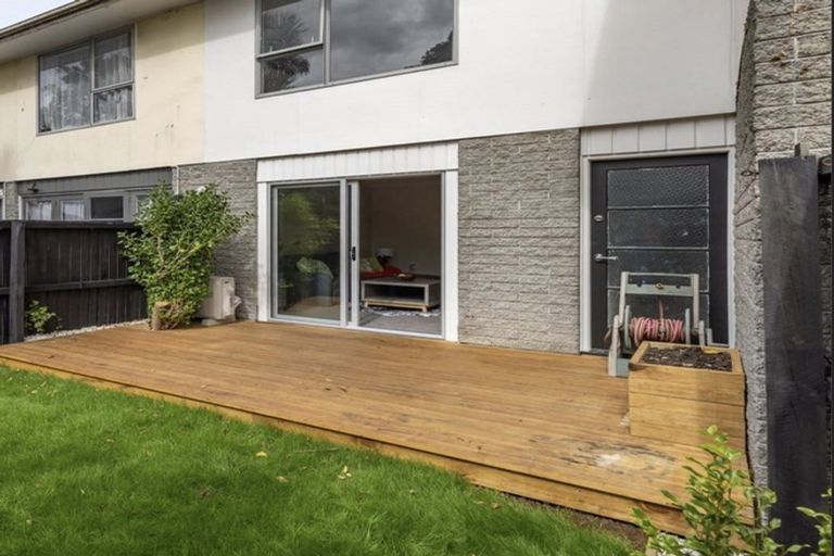 Photo of property in 3/53 Mathesons Road, Phillipstown, Christchurch, 8011