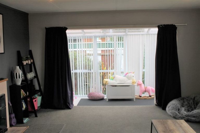 Photo of property in 29 Domett Street, Westport, 7825