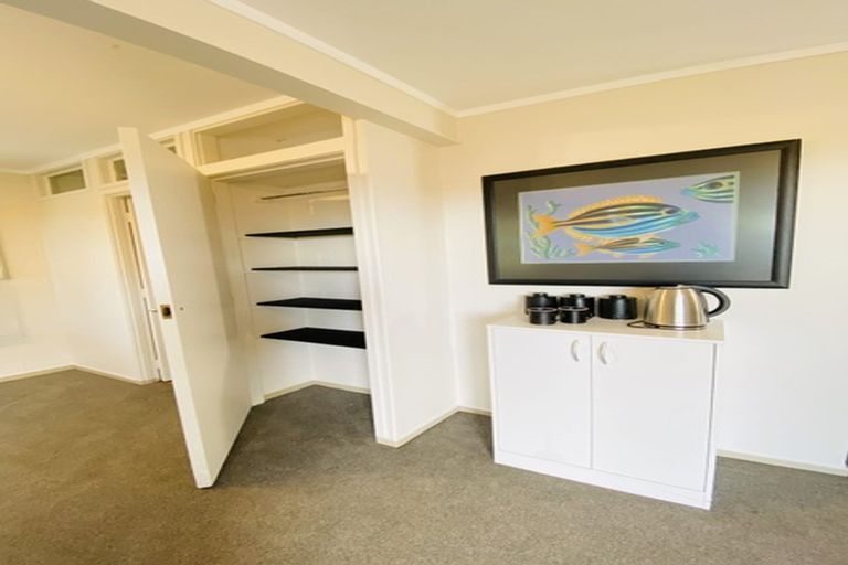 Photo of property in 243 Hobsonville Road, Hobsonville, Auckland, 0618