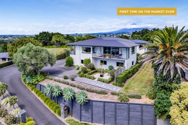 Photo of property in 24 Darwin Crescent, Spotswood, New Plymouth, 4310