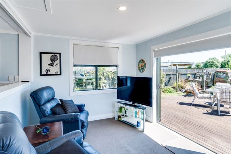 Photo of property in 5 Francis Drake Street, Waipukurau, 4200