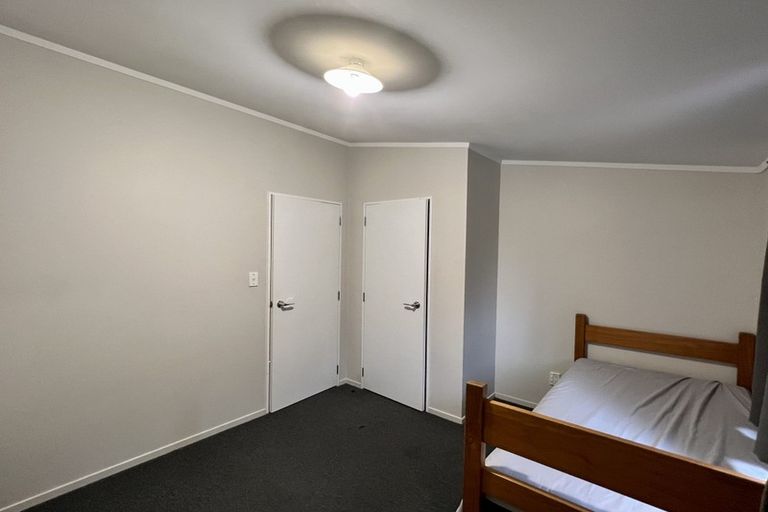 Photo of property in 5 Emmadale Lane, Hamilton East, Hamilton, 3216