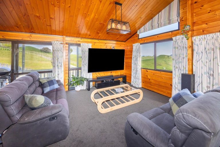Photo of property in Glover Road, Hawera, 4610