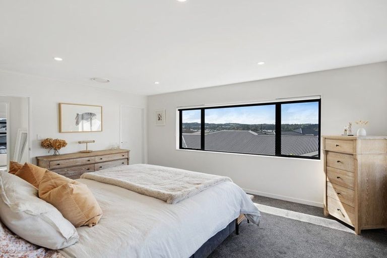 Photo of property in 26 Papa Orchard Drive, Kumeu, 0810