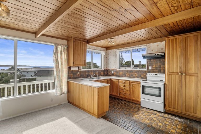 Photo of property in 4 Kawau View Road, Snells Beach, 0920