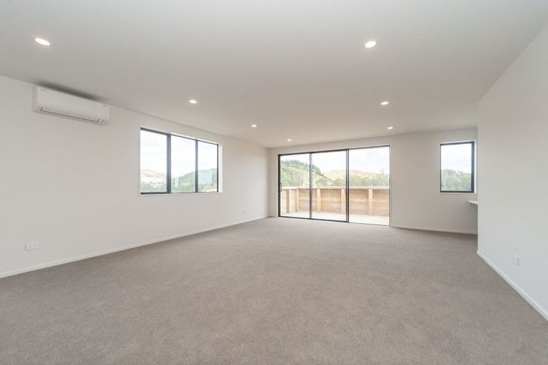 Photo of property in 47 Oakum Road, Whitby, Porirua, 5024