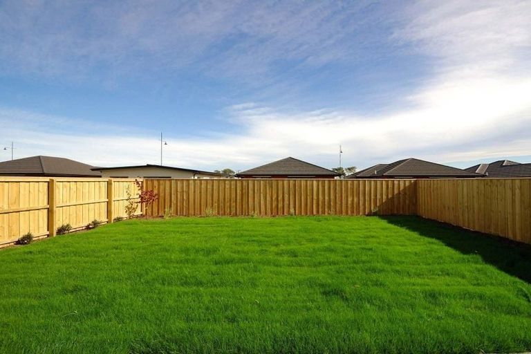 Photo of property in 35 Pakohe Street, Pegasus, 7612