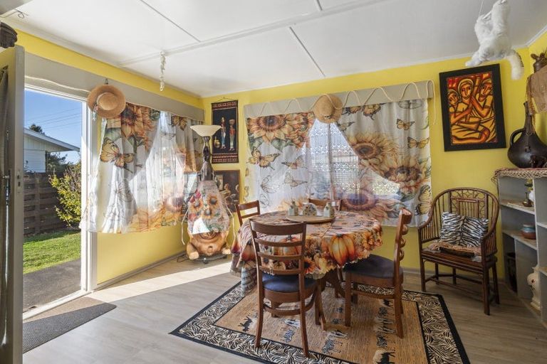 Photo of property in 6 Milne Street, Sanson, 4817