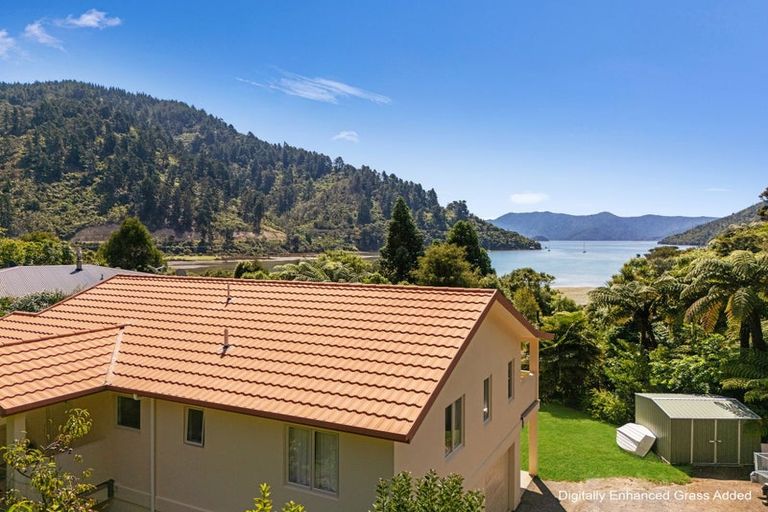 Photo of property in 31 Mccormicks Road, Whatamango Bay, Picton, 7281