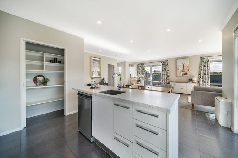 Photo of property in 7 Barnsley Crescent, West Melton, 7618