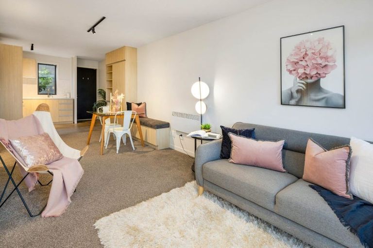 Photo of property in 2u3 Hindmarsh Street, Johnsonville, Wellington, 6037