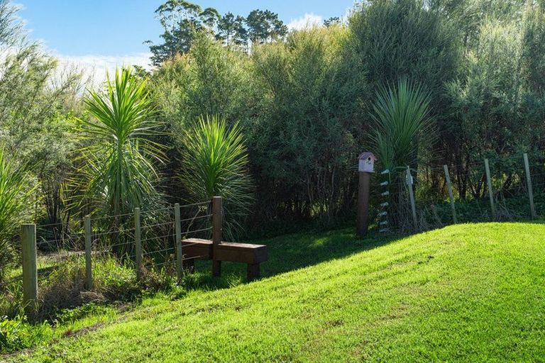 Photo of property in 134 Cames Road, Mangawhai, 0975