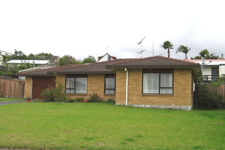 Photo of property in 10 Ebony Place, Massey, Auckland, 0614