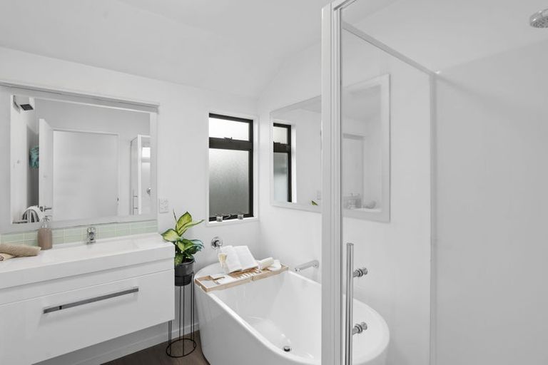 Photo of property in 6a Saint Leonards Square, Sumner, Christchurch, 8081