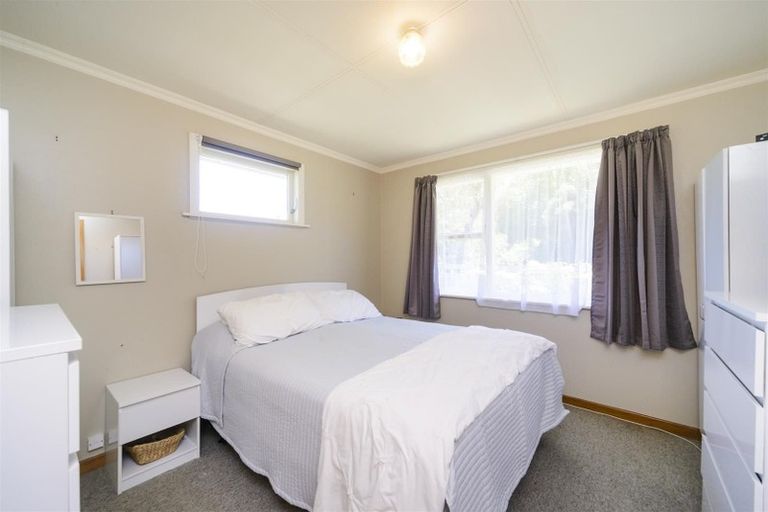 Photo of property in 17 Skerman Street, Marton, 4710