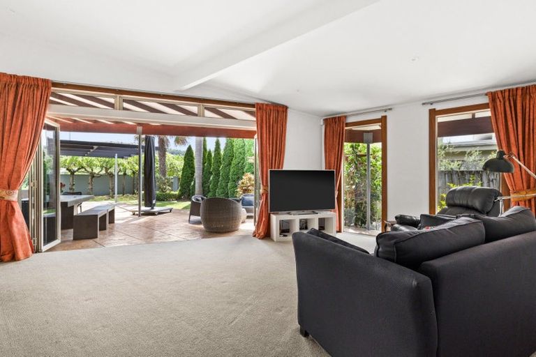 Photo of property in 207 Avenue Road, Greenmeadows, Napier, 4112