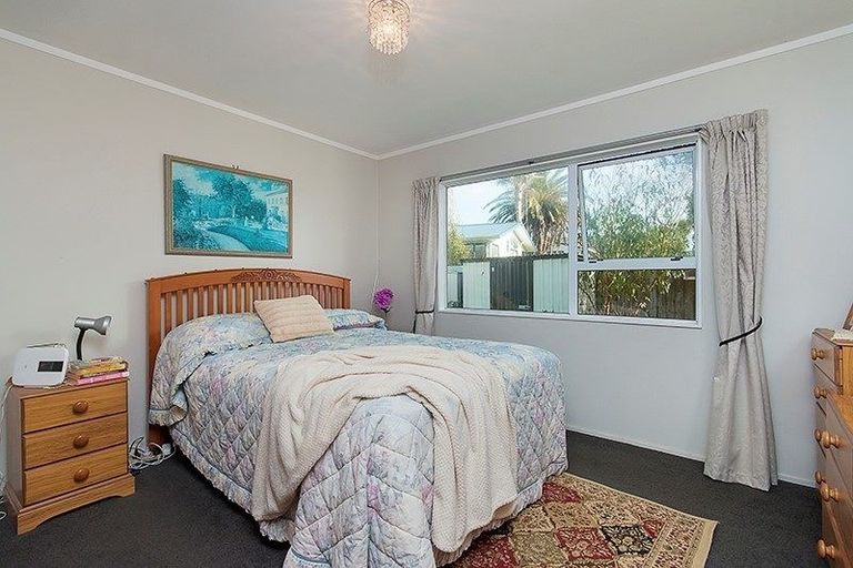 Photo of property in 4b Owens Road, Waiuku, 2123