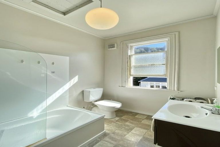 Photo of property in 84 Tinakori Road, Thorndon, Wellington, 6011