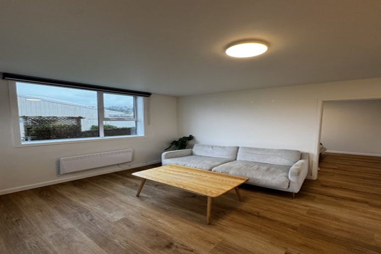Photo of property in 7/127 Queens Drive, Lyall Bay, Wellington, 6022