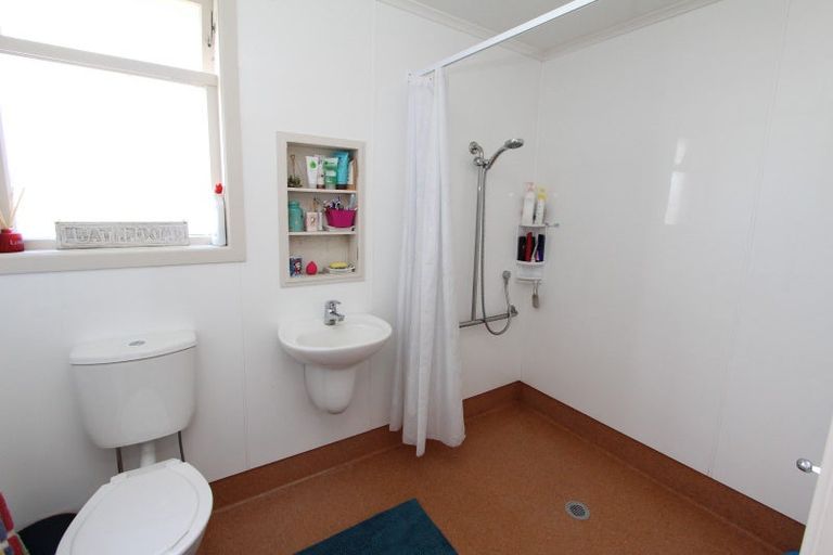 Photo of property in 76 Te Puea Avenue, Meremere, Mercer, 2474