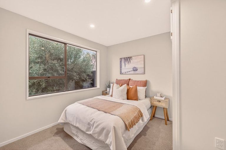 Photo of property in 2/22 Marine Parade, North New Brighton, Christchurch, 8083